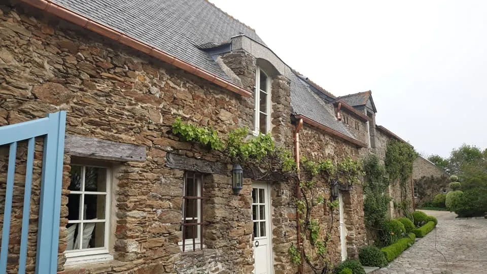 toiture zinc saint pere marc en poulet